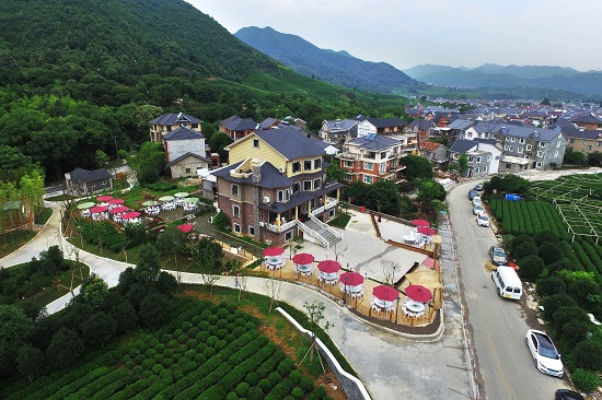 龙坞茶镇.JPG